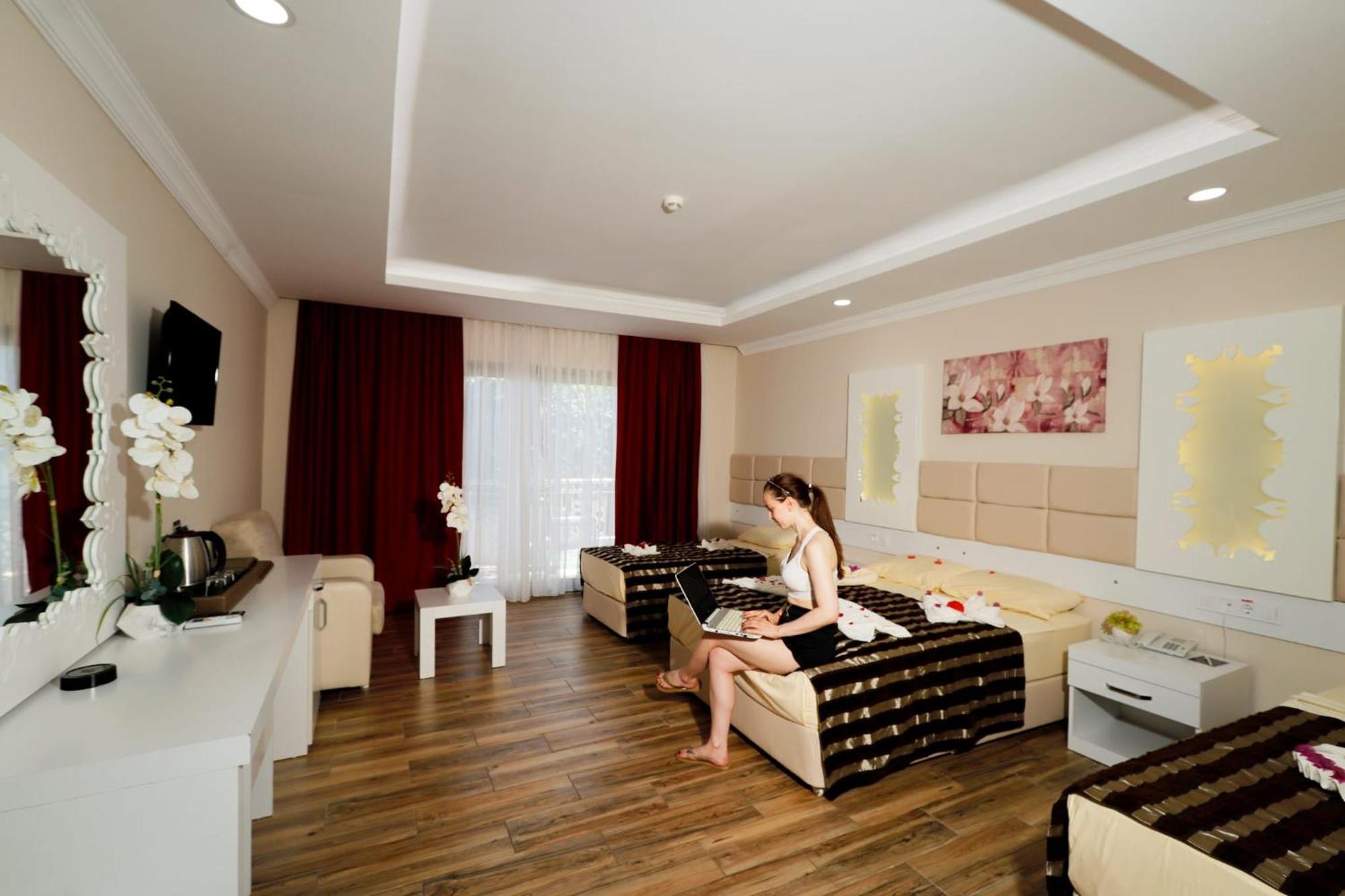 Miramor Hotel & Spa Antália Exterior foto A room at the hotel