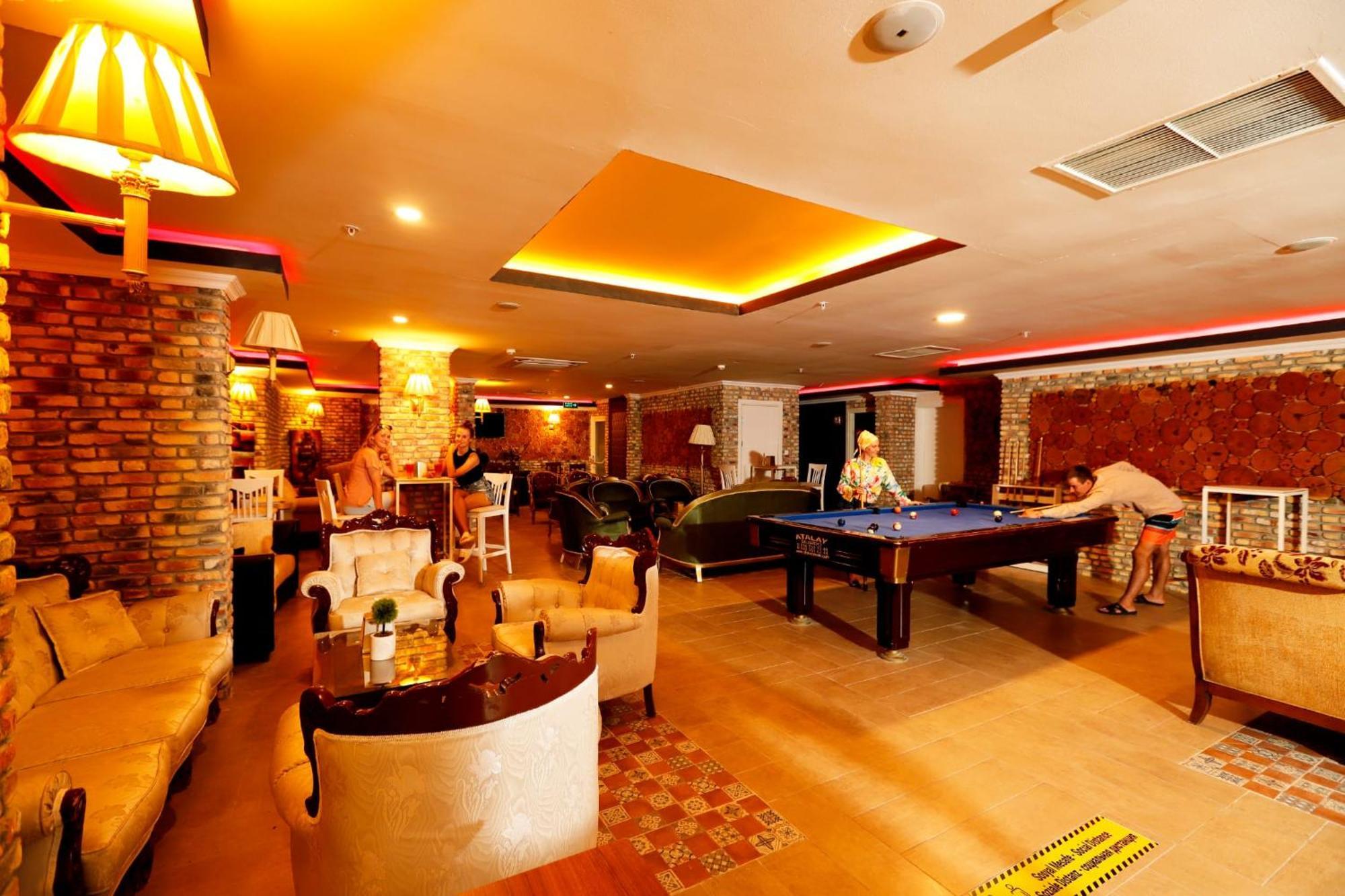Miramor Hotel & Spa Antália Exterior foto The Sports Bar