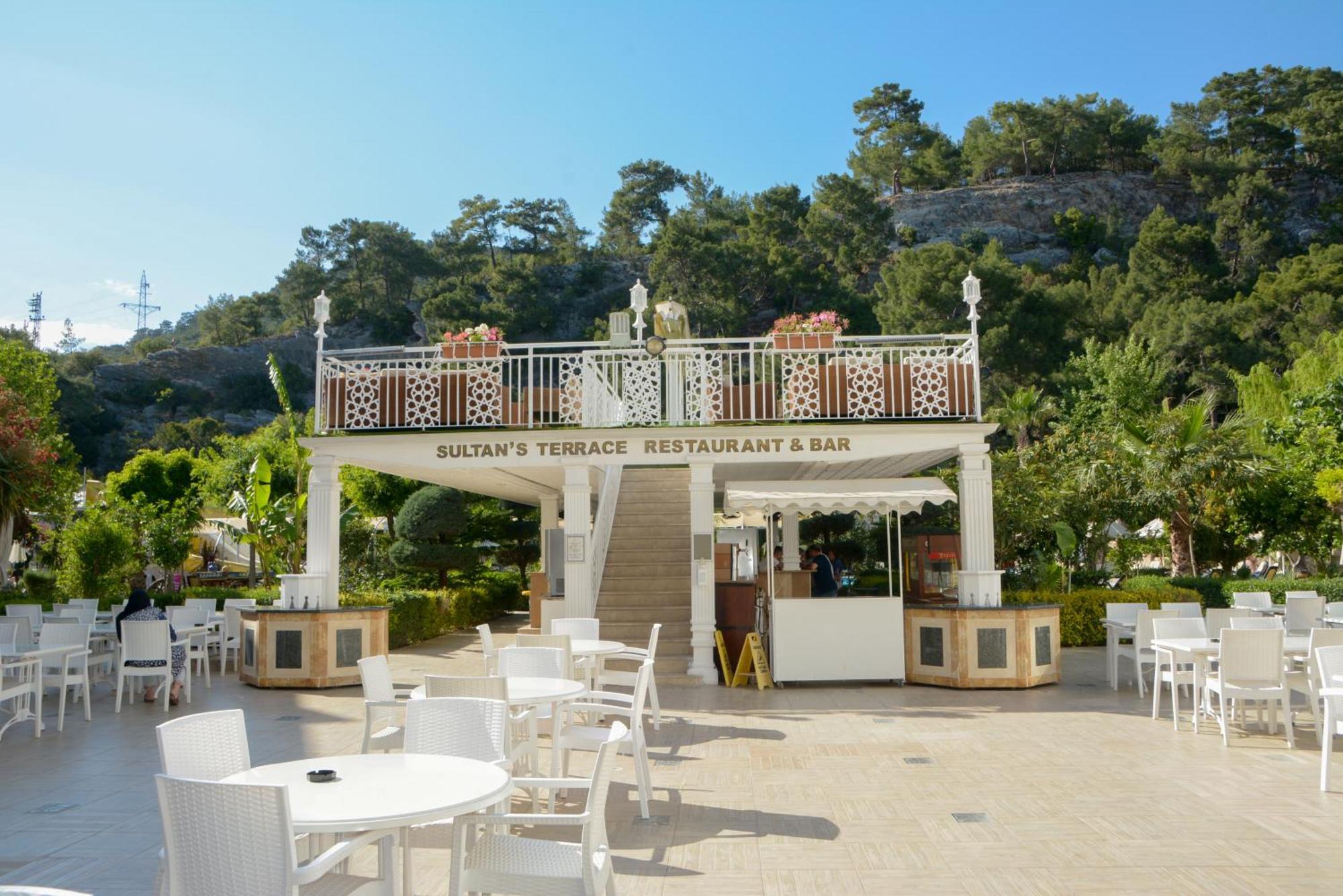 Miramor Hotel & Spa Antália Exterior foto The bar at the top of the staircase