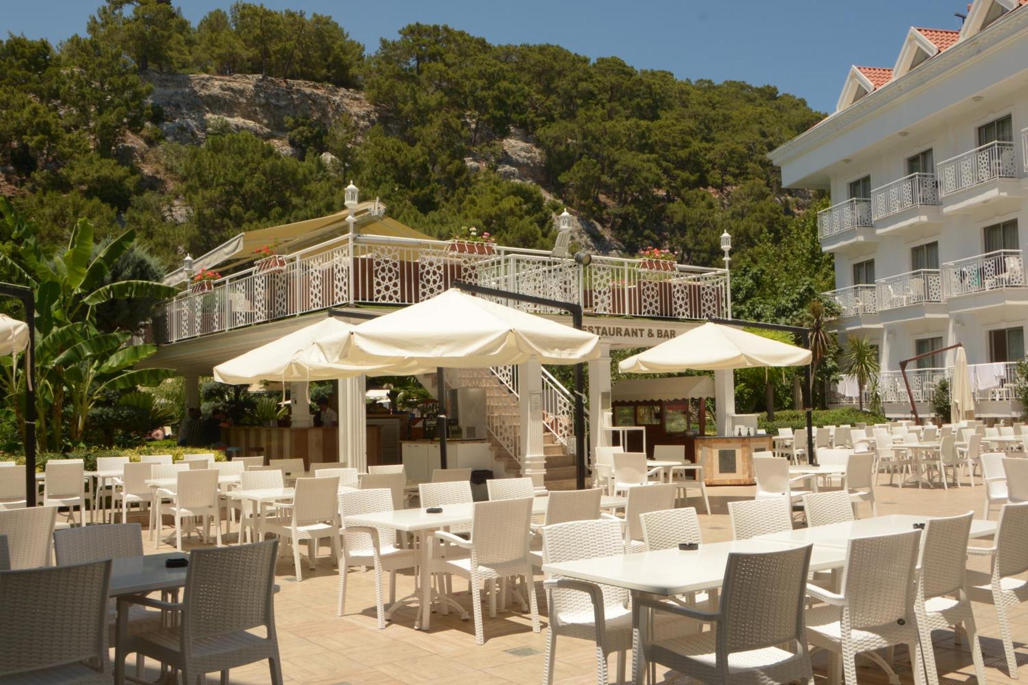Miramor Hotel & Spa Antália Exterior foto The hotel's beach