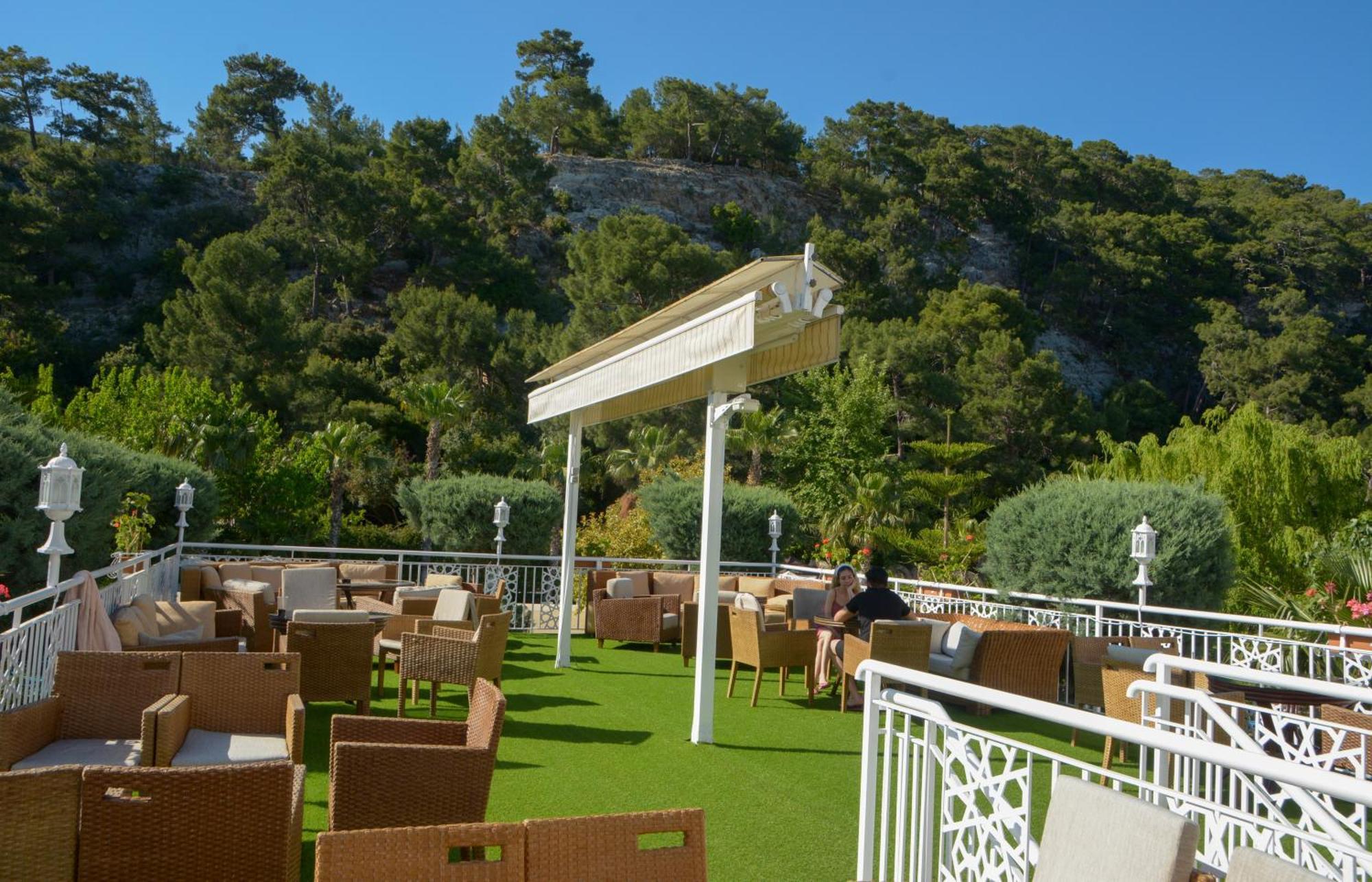 Miramor Hotel & Spa Antália Exterior foto The roof garden