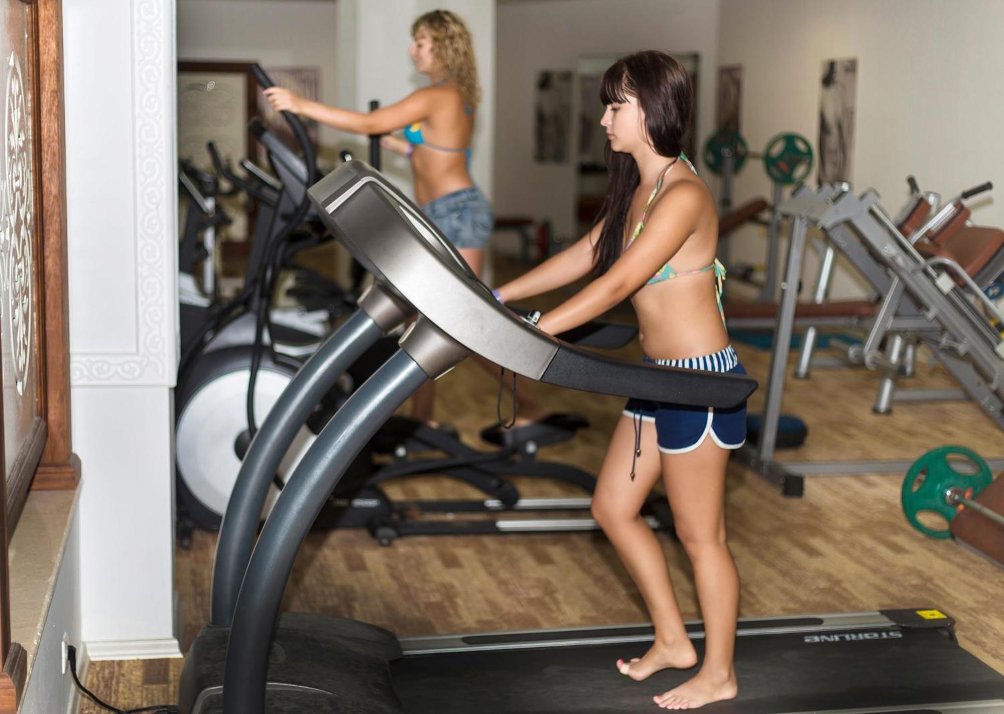 Miramor Hotel & Spa Antália Exterior foto A treadmill in use